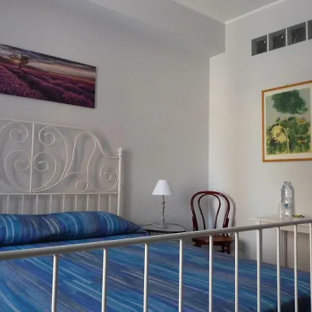 Oda ve Kahvaltı Del Corso